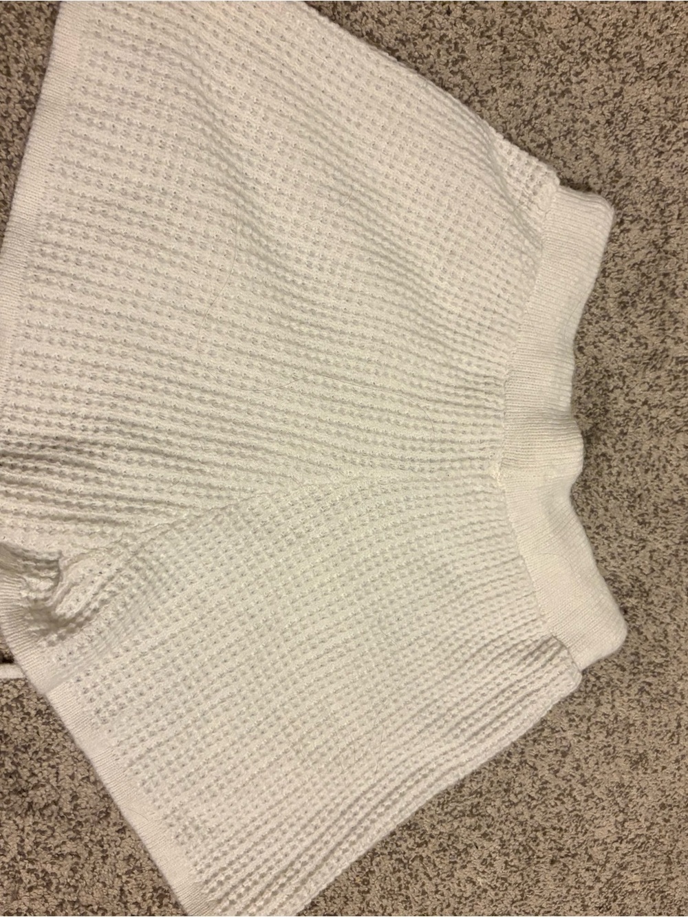 ALO Yoga cashmere waffle shorts - Picture 3 of 5